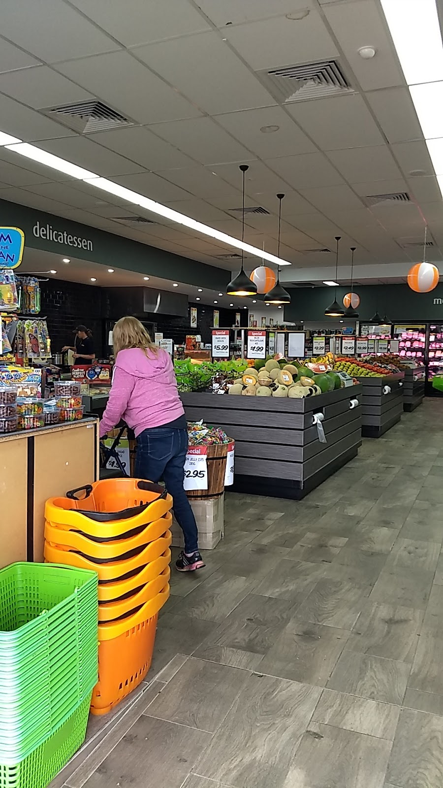 FoodWorks | supermarket | 23 Farmborough Rd, Unanderra NSW 2526, Australia | 0242716829 OR +61 2 4271 6829