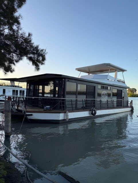MATILDA RIVERBOATS | Riverglen Marina, Riverglen Dr, White Sands SA 5253, Australia | Phone: 0411 239 284