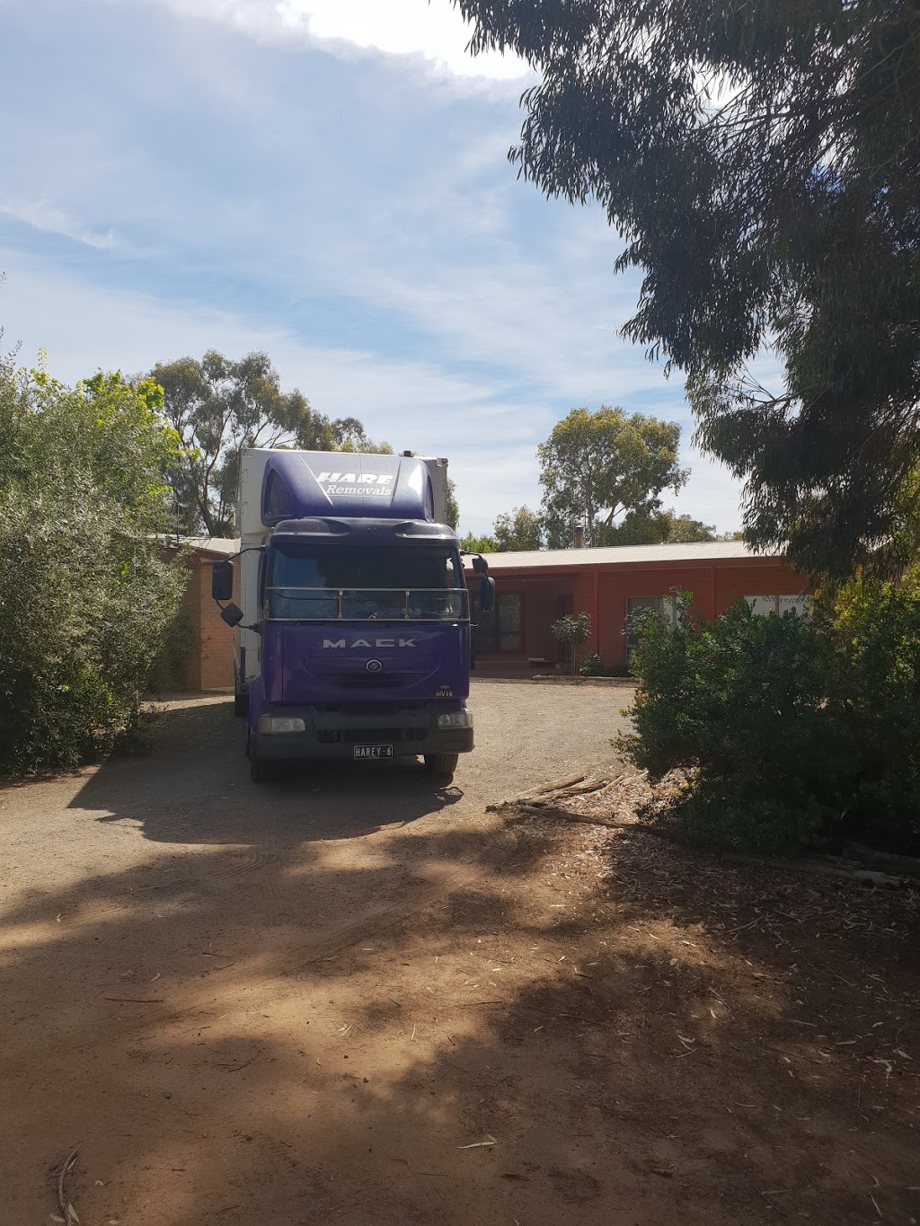 Brendan HARE Removals | moving company | 14 Golden Cres, Wendouree VIC 3355, Australia | 0353344490 OR +61 3 5334 4490