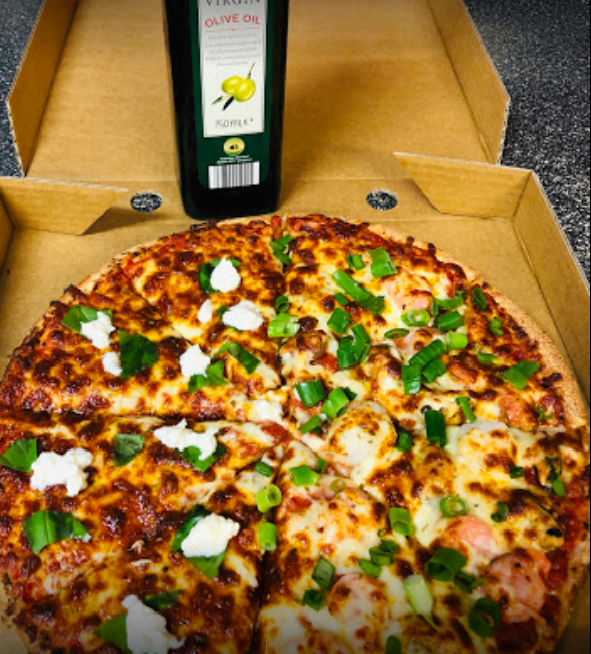 Olive and Pineapple Pizza - Best pizzas in Frankston | 2/151 Beach St, Frankston VIC 3199, Australia | Phone: 0410 031 357