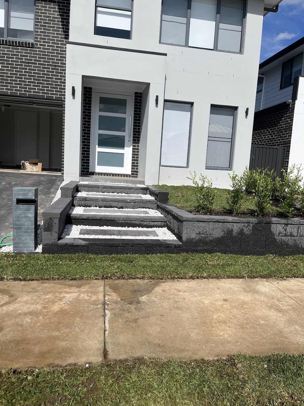 Nazha Landscapes | 35 Valenti Cres, Kellyville NSW 2155, Australia | Phone: 0419 685 868
