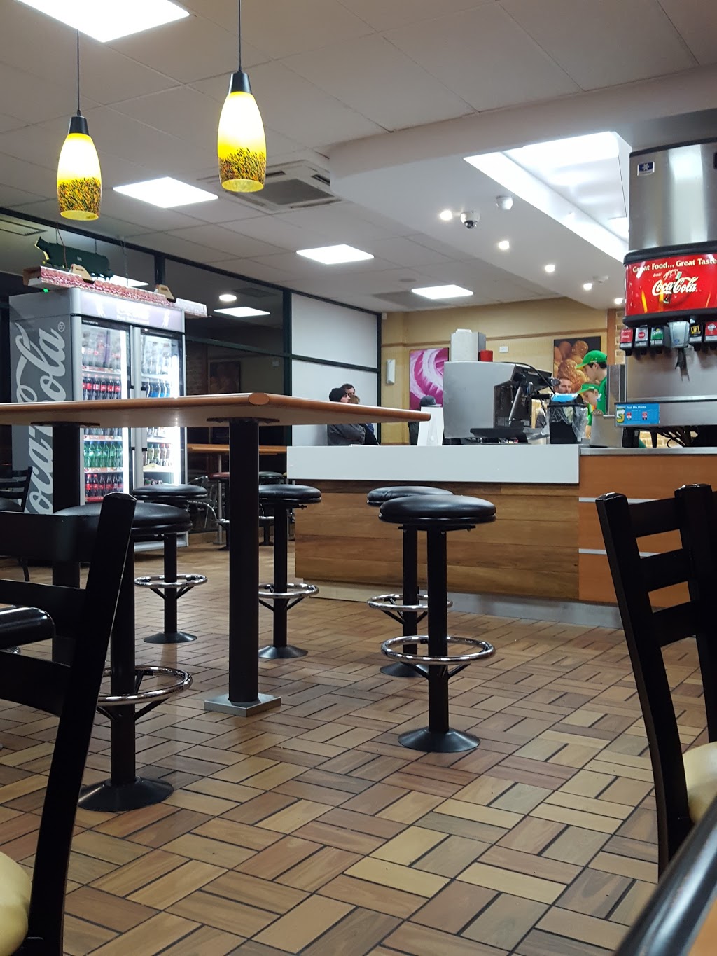 Subway | restaurant | 6 Breed St, Traralgon VIC 3844, Australia | 0351749898 OR +61 3 5174 9898