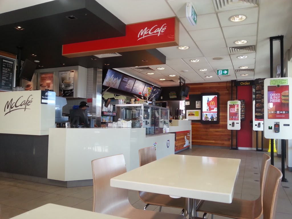 McDonalds Woodbridge | meal takeaway | Cnr Ennis Avenue &, Elanora Dr, Rockingham WA 6168, Australia | 0895282898 OR +61 8 9528 2898