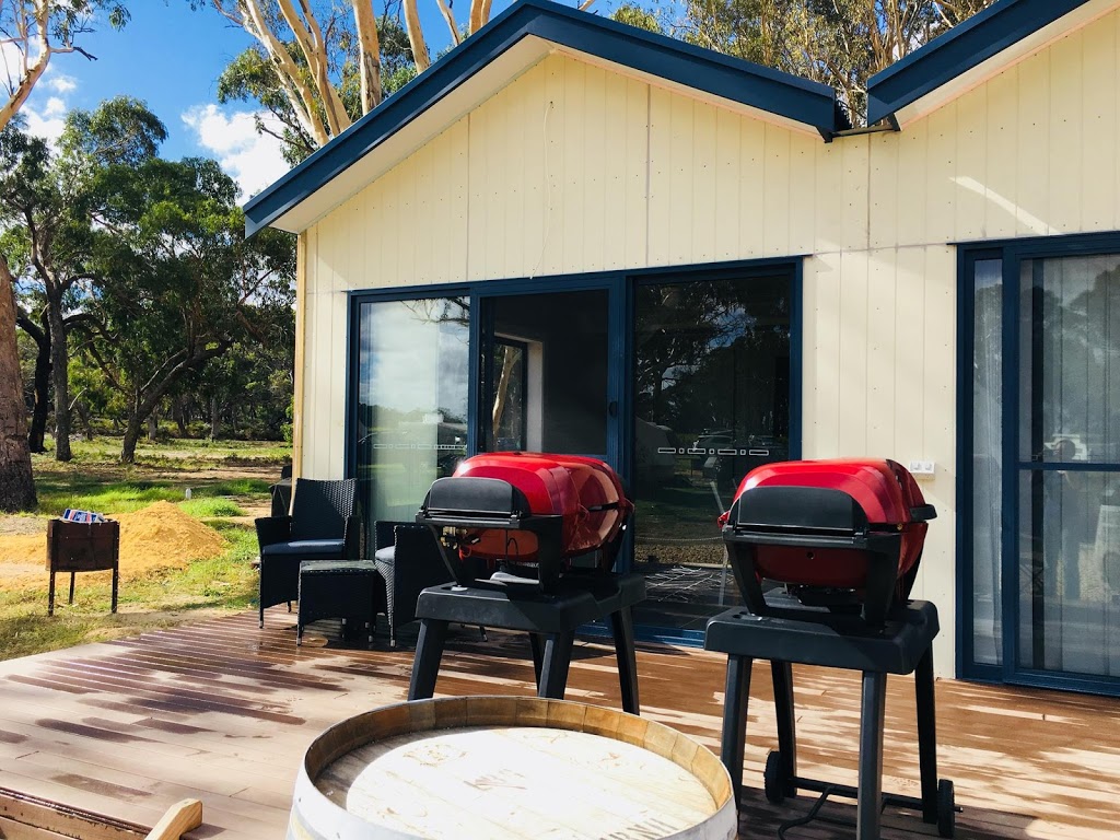 Coonawarra Cabins | 242 Comaum School Rd, Comaum SA 5277, Australia | Phone: 0438 005 051