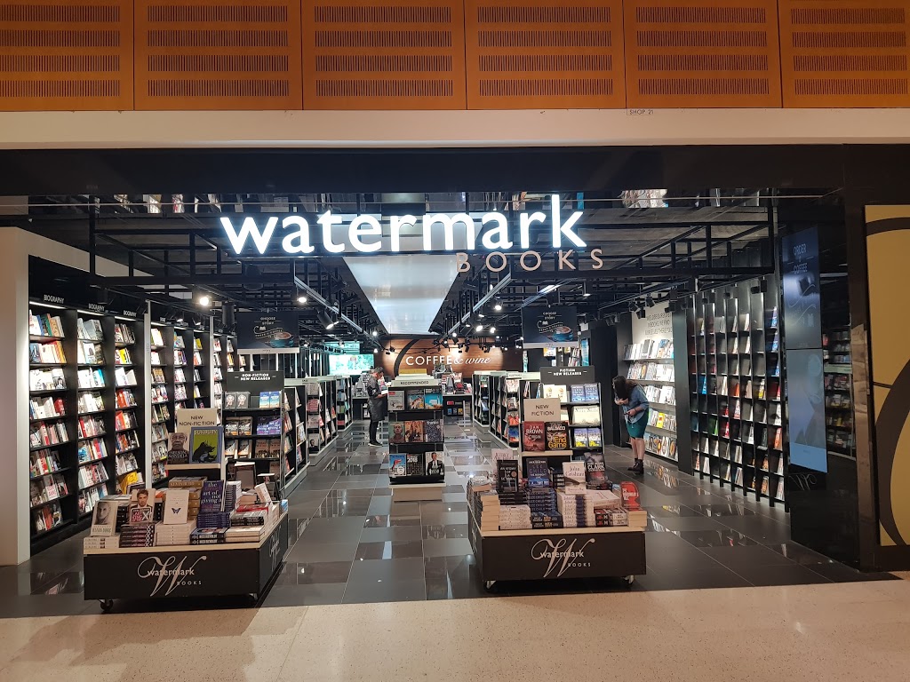 Watermark Books & Cafe | T3, Sydney Domestic Airport Qantas Drive Mascot, Sydney NSW 2020, Australia | Phone: (02) 8373 9565