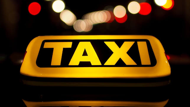Maxi Taxi Services | 18 Antonio St, Wollert VIC 3750, Australia | Phone: 0433 206 145
