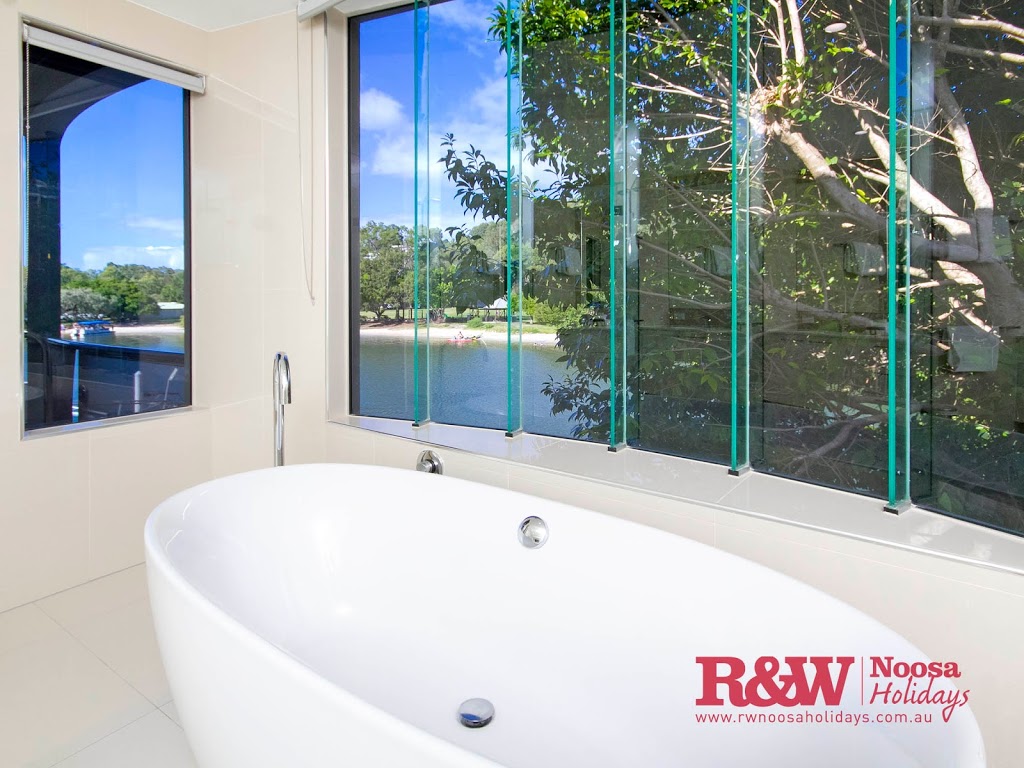 31 Witta - RW Noosa Holidays | 31 Witta Cir, Noosa Heads QLD 4567, Australia | Phone: (07) 5448 0966