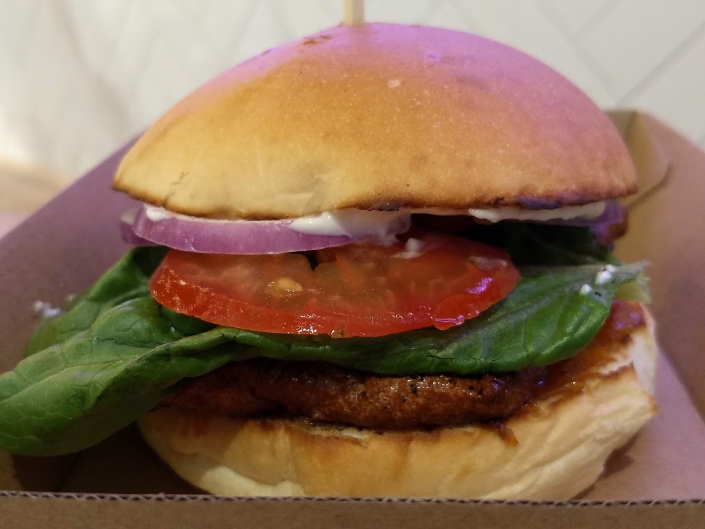 Burger’D Upper Coomera | restaurant | 1 Commercial St, Upper Coomera QLD 4209, Australia | 0756791296 OR +61 7 5679 1296