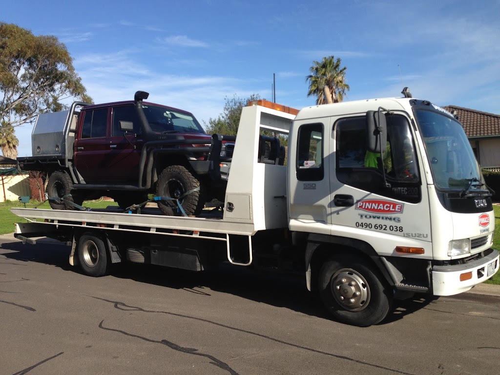 Pinnacle Towing service | 3 Garden St, Cranbourne VIC 3977, Australia | Phone: 0490 692 038