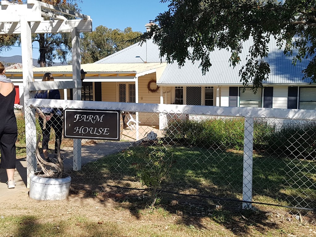 Roseneath Farm Stay | 6973 Bruxner Hwy, Dumaresq Valley NSW 2372, Australia | Phone: 0427 422 639