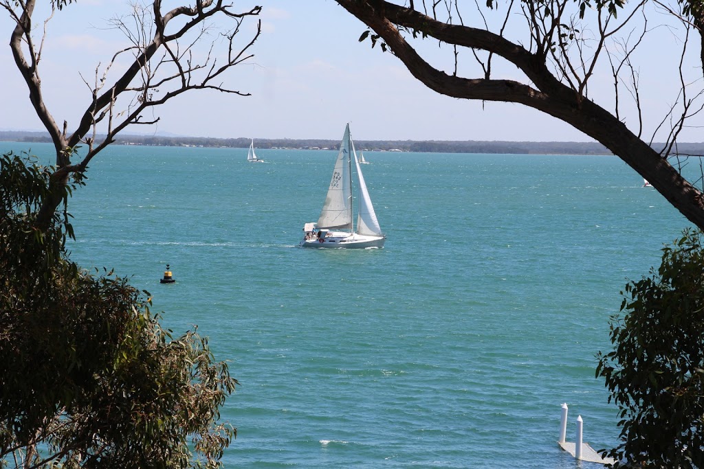 The Waterfront Cottage | 8 The Esplanade, North Arm Cove NSW 2324, Australia | Phone: 0413 996 811