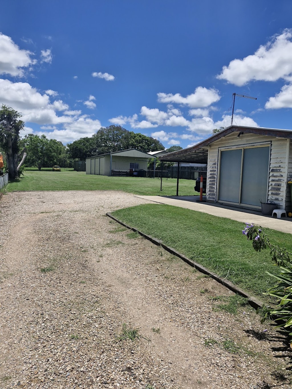 Deans Mowing & Maintenance | John St, Walloon QLD 4306, Australia | Phone: 0413 603 287