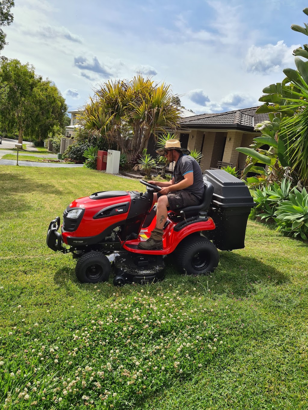 Enchanted Landscaping | 94 Fernbrooke Blvd, Redbank Plains QLD 4301, Australia | Phone: 0487 084 569