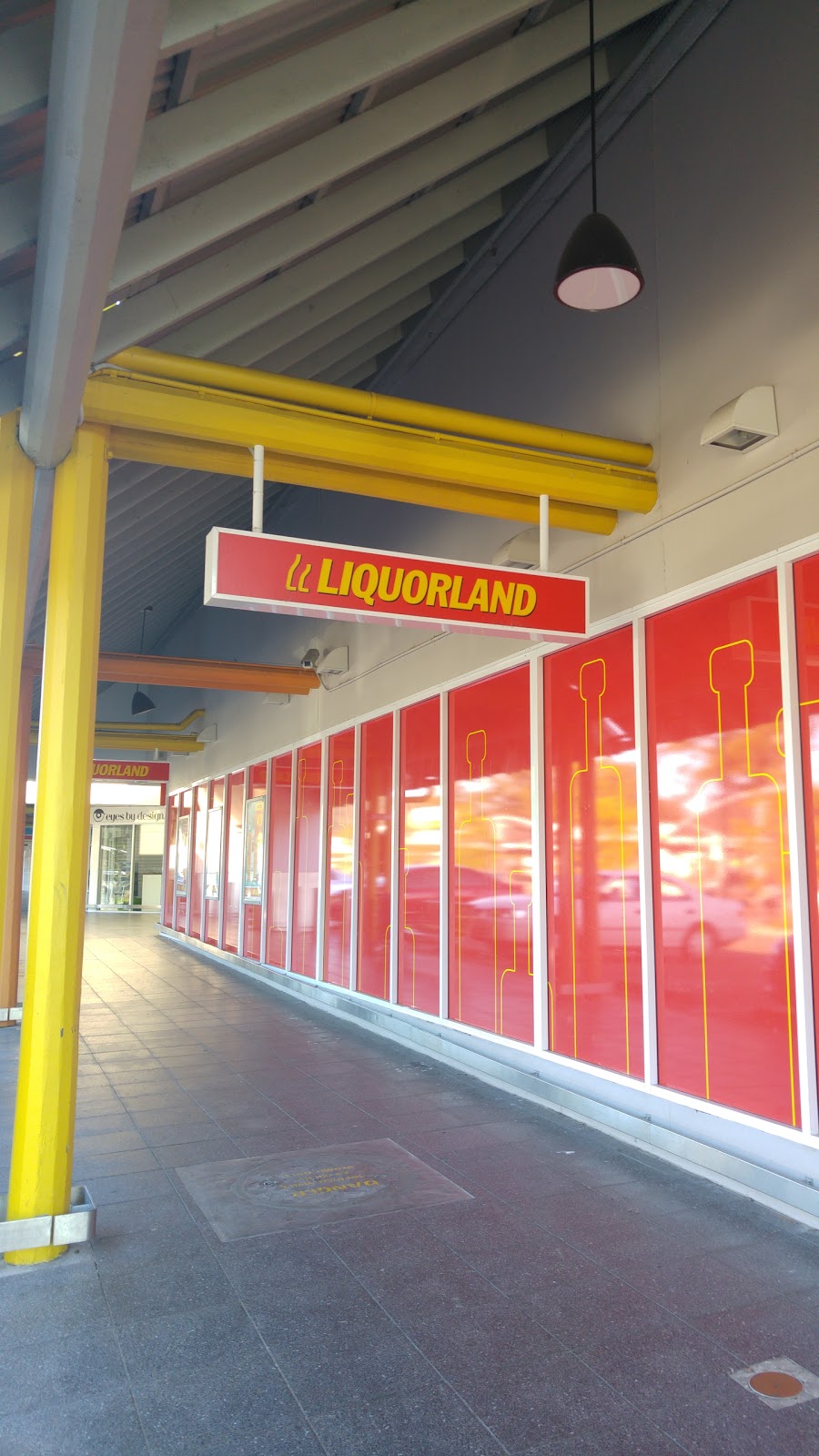 Liquorland Kincumber | store | 43-45 Avoca Dr, Kincumber NSW 2251, Australia | 0243688780 OR +61 2 4368 8780