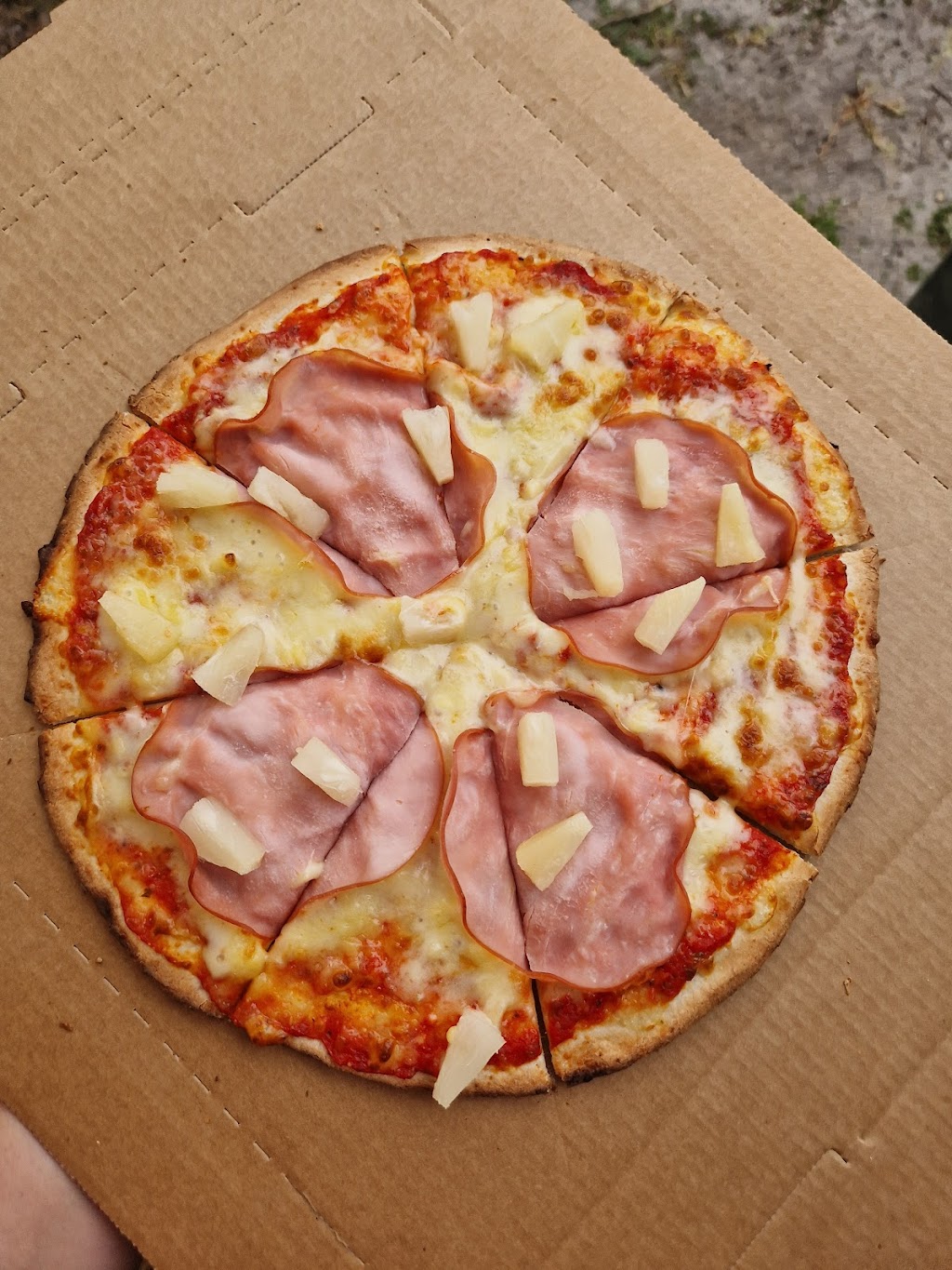 Pizza Qube | 3 Bowman St, Whitemark TAS 7255, Australia | Phone: 0420 217 317