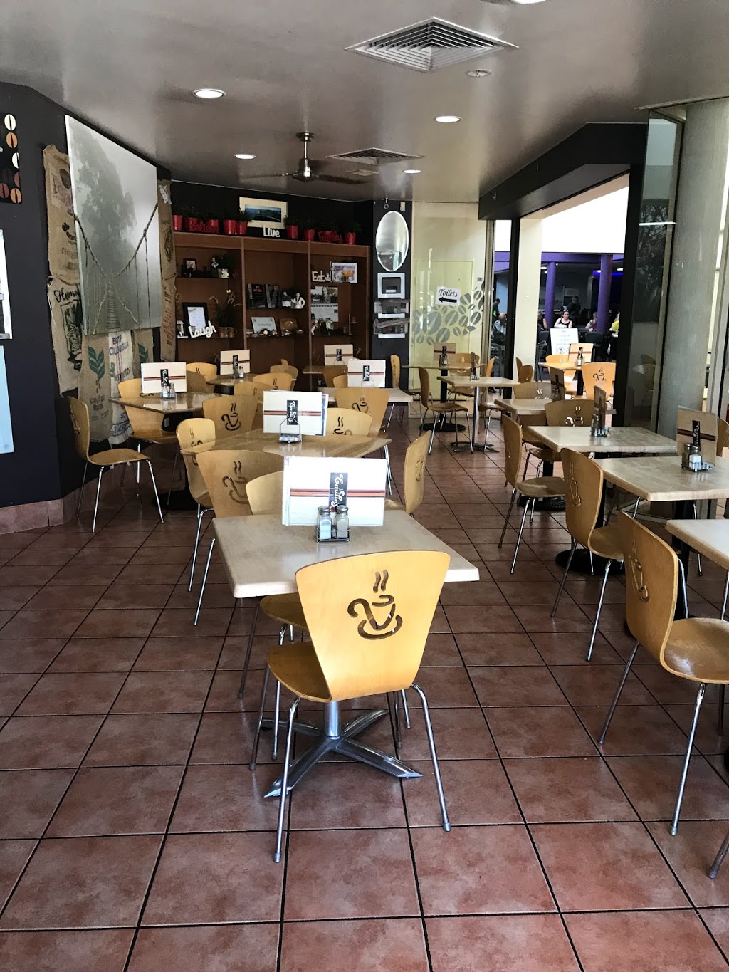 Emilios Cafe & Catering Services | 8/1380 Anzac Ave, Kallangur QLD 4503, Australia | Phone: (07) 3482 2200