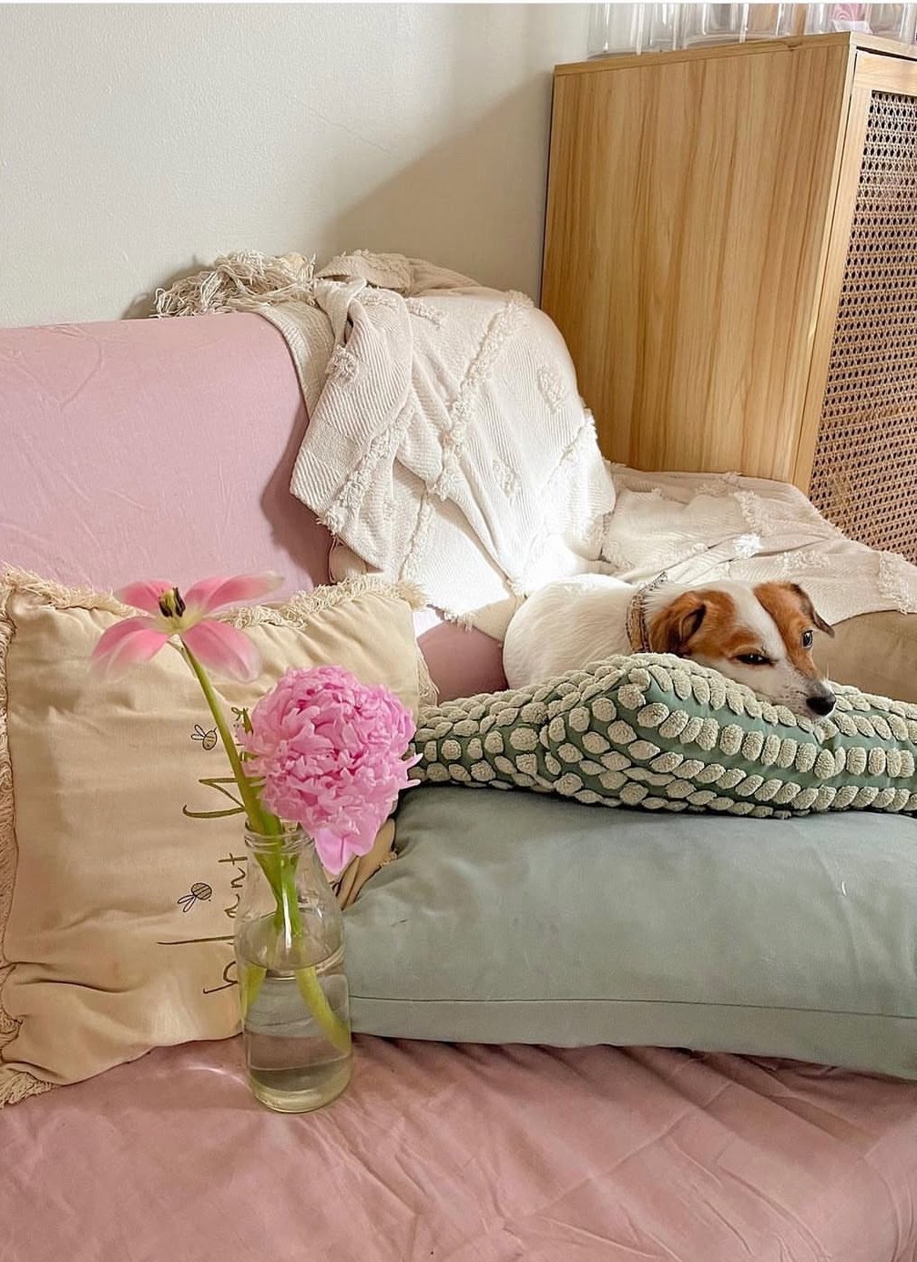 FLOWER PUFF GIRL | 18 Barton Rd, Doyalson NSW 2262, Australia | Phone: 0475 007 997