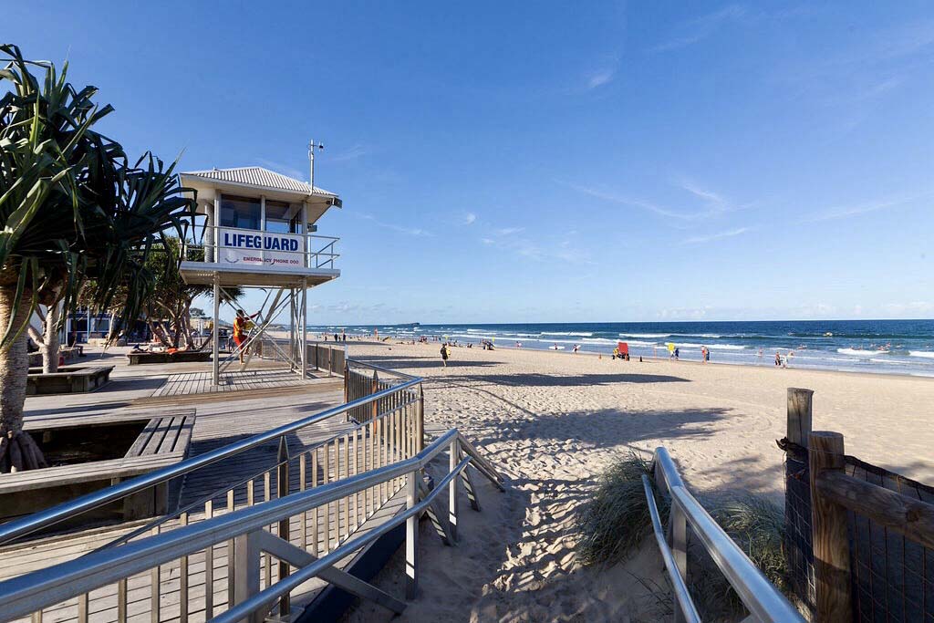 Beachfront Apartment Sunshine Coast | 11/50 Alexandra Parade, Maroochydore QLD 4558, Australia | Phone: 0433 949 489