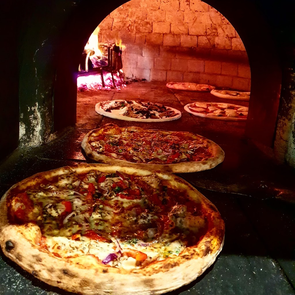 Italio Woodfire Pizza Bar | 541 High St, Preston VIC 3072, Australia | Phone: (03) 9470 3309