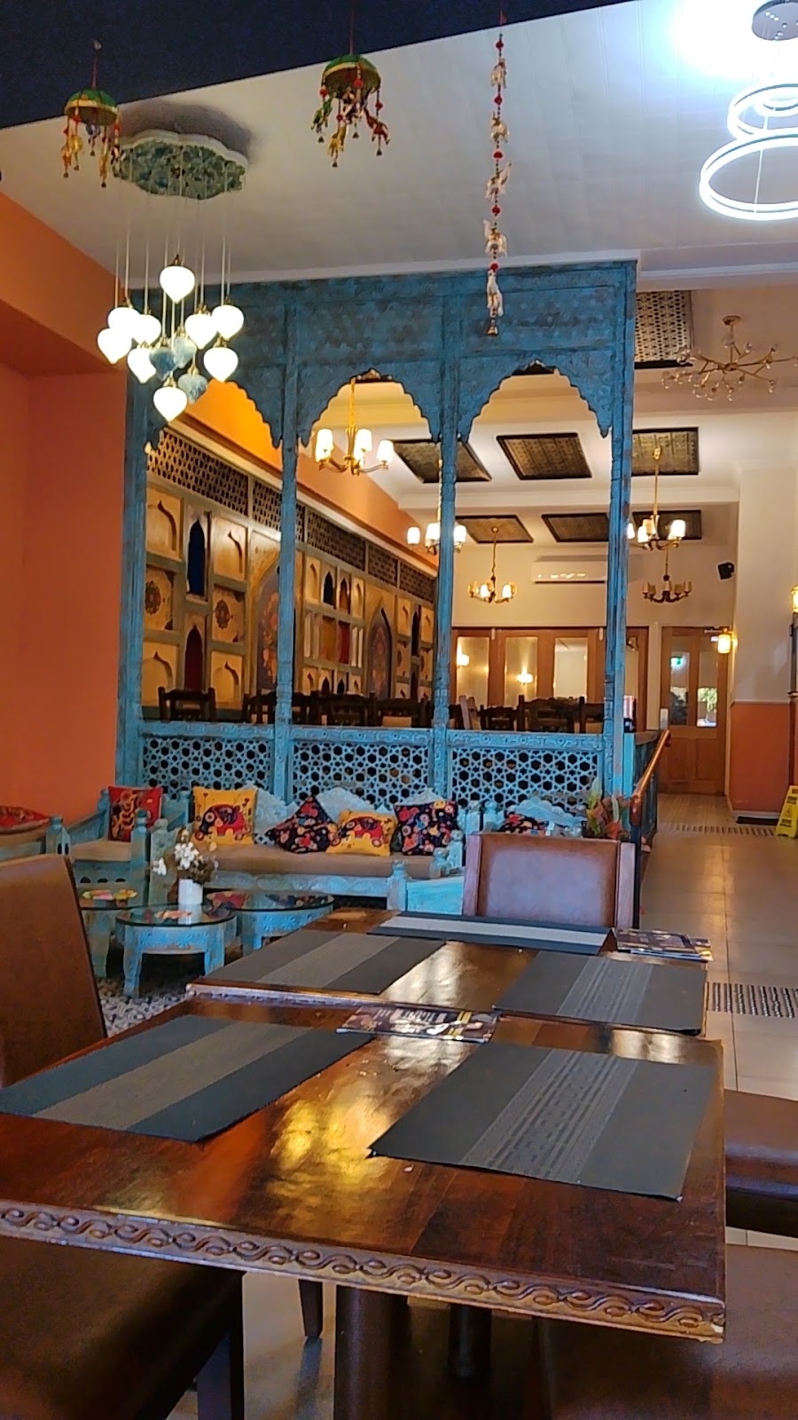 THE INDIAN TOWN | 323 High St, Maitland NSW 2320, Australia | Phone: (02) 4933 4363