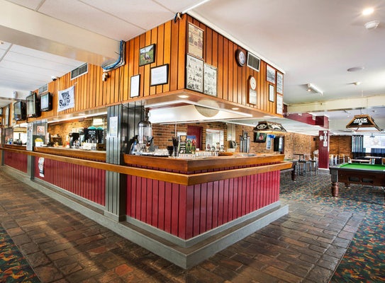 The Archer Hotel Bistro | restaurant | Cnr Princes Highway &, Kalandar St, Nowra NSW 2541, Australia | 0244215222 OR +61 2 4421 5222