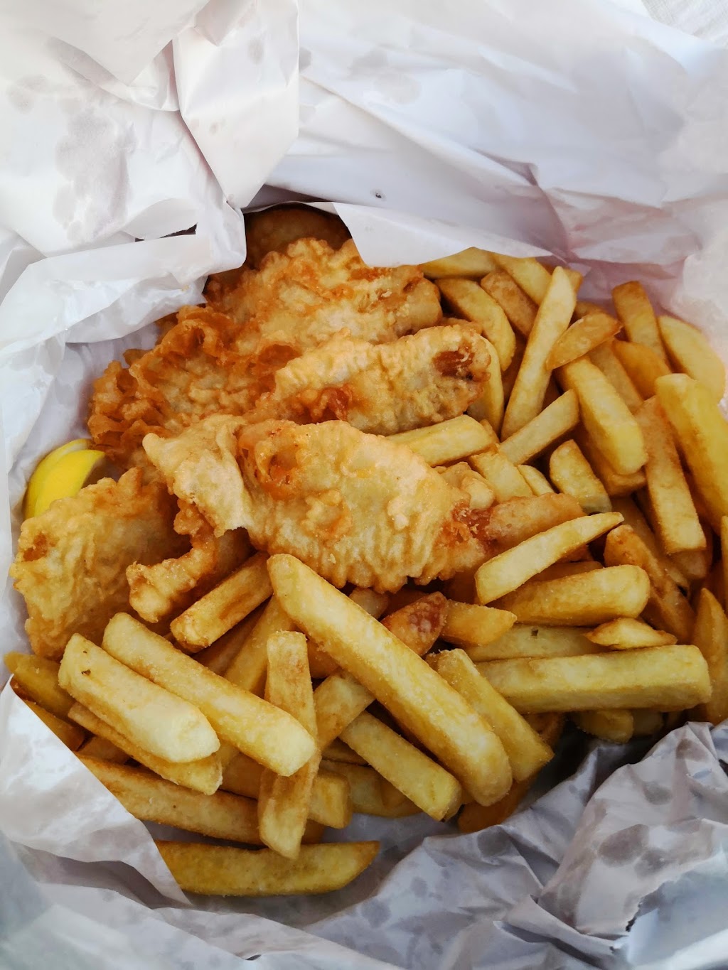 Gone Fishing for Fish and Chips | restaurant | 547 Chapman Rd, Sunset Beach WA 6530, Australia | 0899383808 OR +61 8 9938 3808