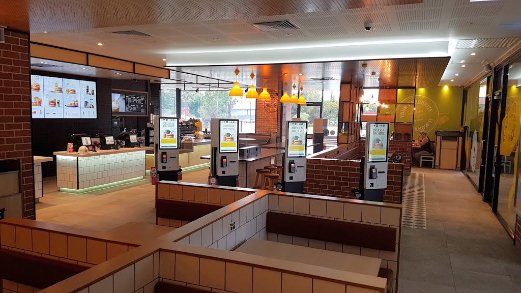 McDonalds Mundaring | 7 Mann St, Mundaring WA 6073, Australia | Phone: (08) 9294 6700