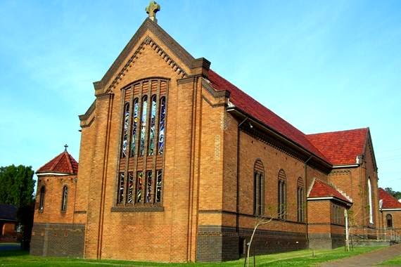 Corpus Christi Catholic Church | church | 70 Platt St, Waratah NSW 2298, Australia | 0249608010 OR +61 2 4960 8010