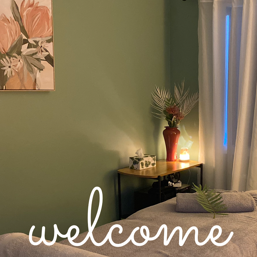 Von Rouse Massage | 23 Shannons Dr, Lammermoor QLD 4703, Australia | Phone: 0423 431 751