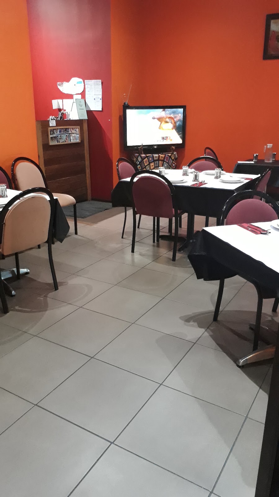 CURRY TWIST INDIAN CUISINE | 1/1006 Anzac Ave, Petrie QLD 4502, Australia | Phone: (07) 3142 5645