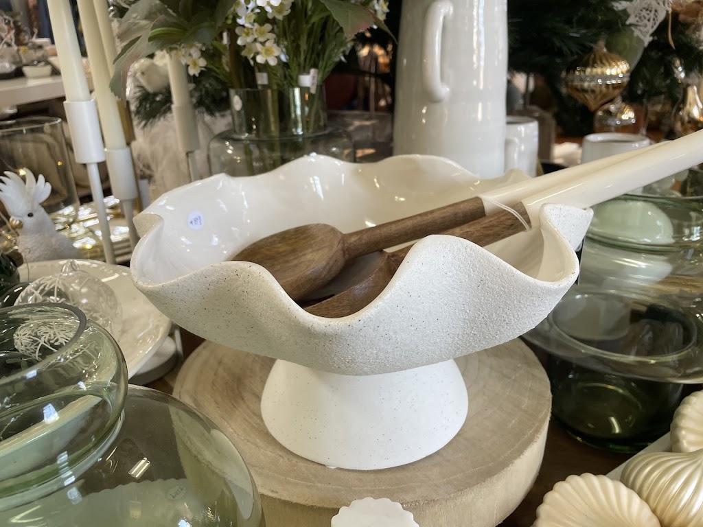 Mollisons | 116-118 Mollison St, Kyneton VIC 3444, Australia | Phone: 0419 001 518