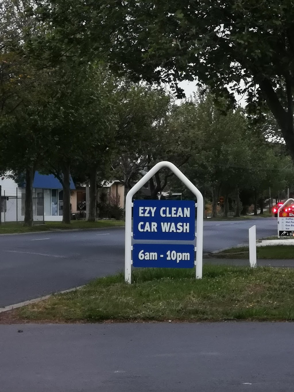 Ezy Clean Carwash | car wash | 121-81, C466, Moe VIC 3825, Australia