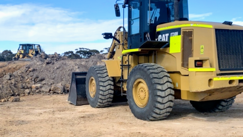 RD Giles & Co. Earthmoving and Transport | general contractor | 56 Giles Rd, Wickepin WA 6370, Australia | 0477657628 OR +61 477 657 628