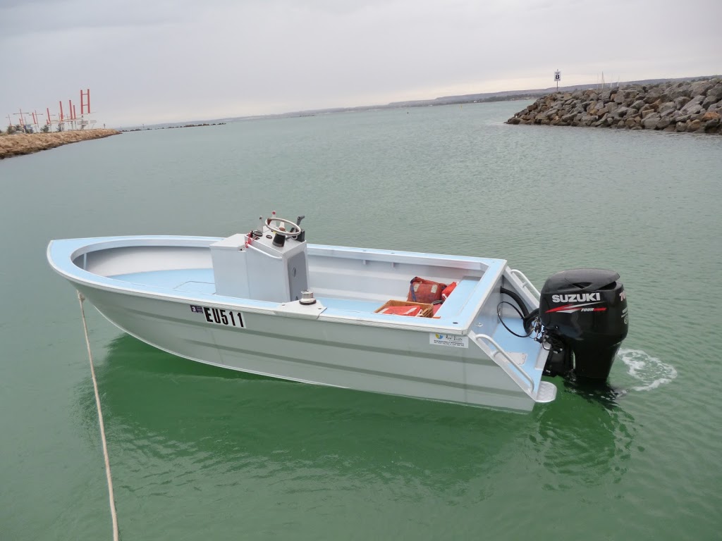 Reel Boats & Maintenance | car repair | 208 Augustus St, West End WA 6530, Australia | 0899212898 OR +61 8 9921 2898