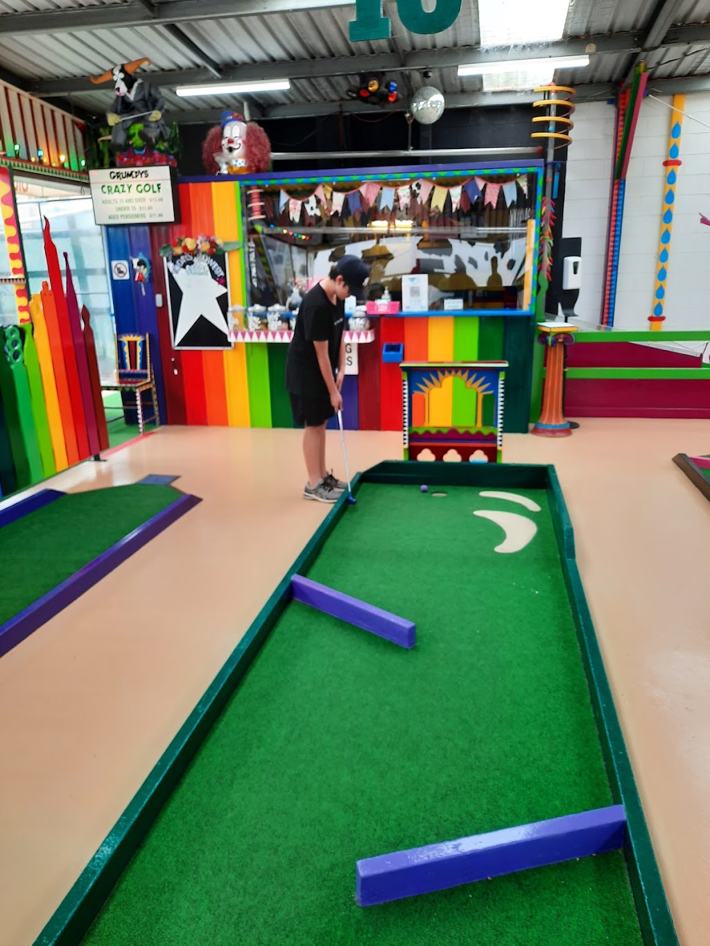 Grumpys Crazy Golf | tourist attraction | 152 Thompson Ave, Cowes VIC 3922, Australia | 0359523060 OR +61 3 5952 3060