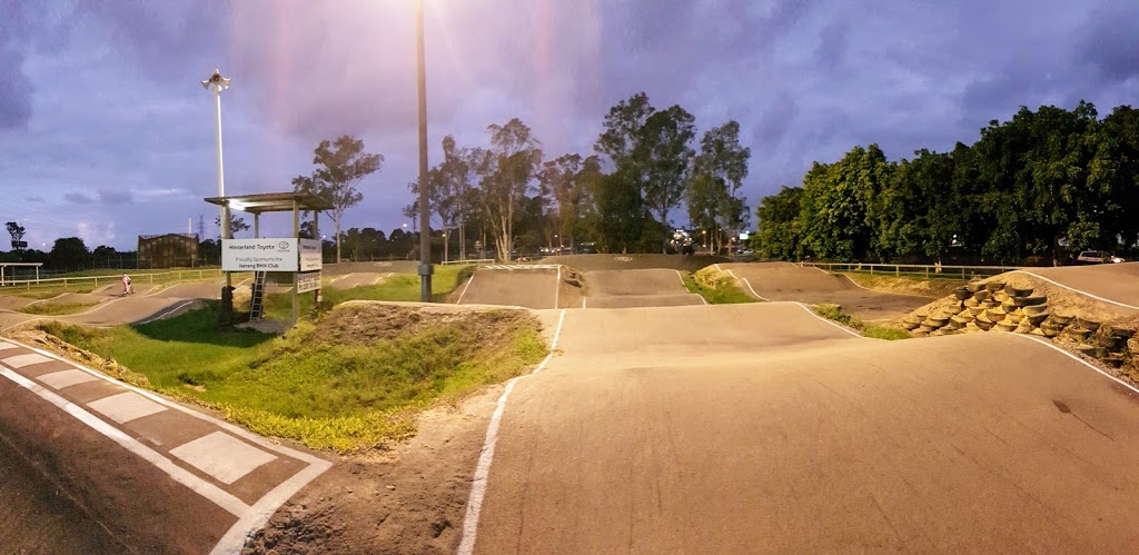 McKenzie Park Nerang Bowls Club | park | Nerang QLD 4211, Australia