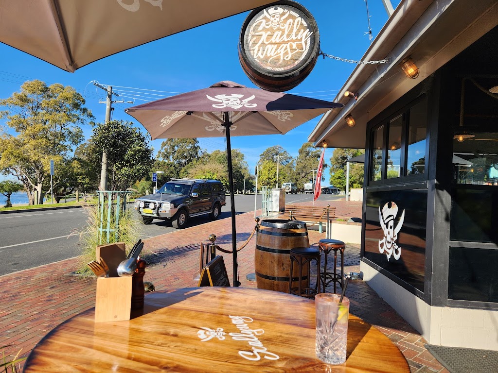 Scallywags Mallacoota | 14 Allan Dr, Mallacoota VIC 3892, Australia | Phone: (03) 4110 2059