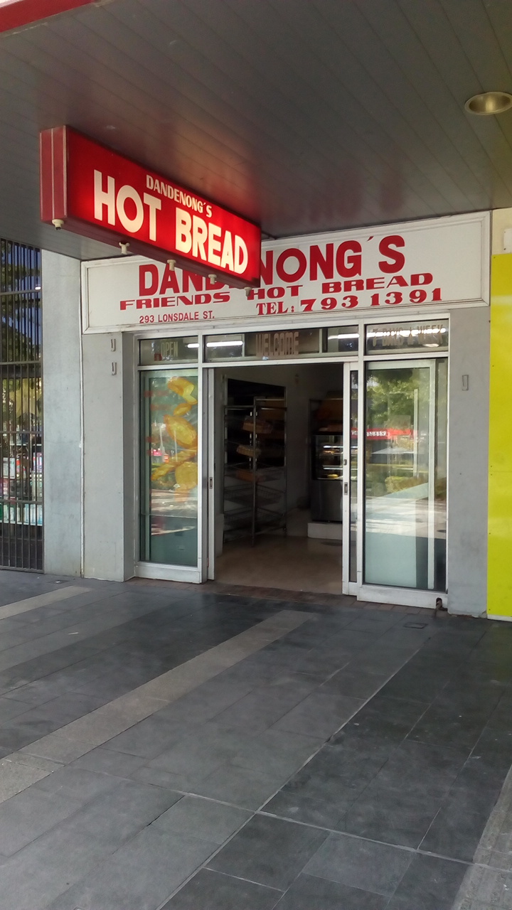 Dandenongs Friends Hot Bread | bakery | 293 Lonsdale St, Dandenong VIC 3175, Australia | 0397931391 OR +61 3 9793 1391