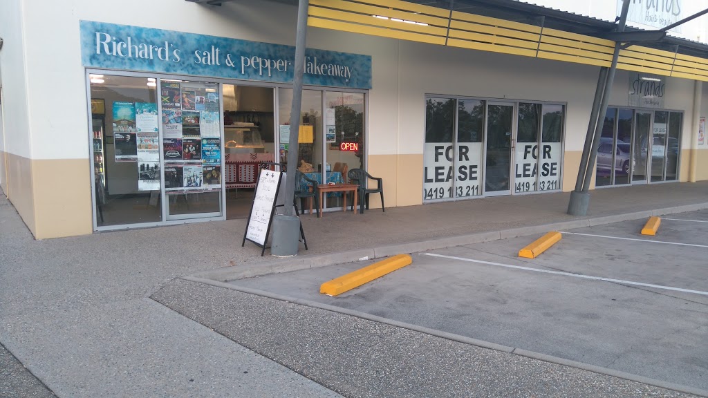 IGA | supermarket | Oleander St, Holloways Beach QLD 4878, Australia | 0740550000 OR +61 7 4055 0000