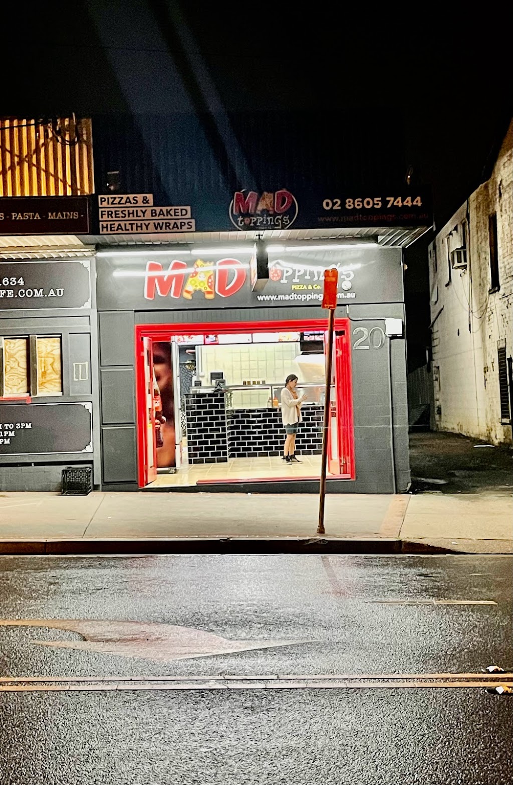 Mad Toppings Riverstone | 20 Garfield Rd E, Riverstone NSW 2765, Australia | Phone: 0466 444 837