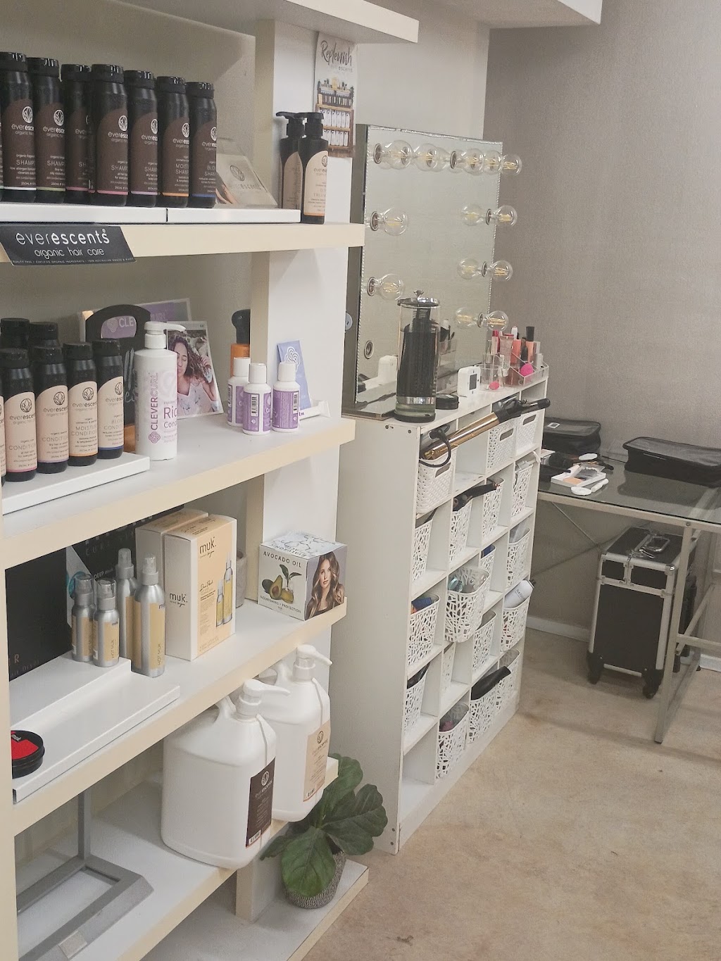 Jacinta Hair | 7 Hessel Pl, Emu Heights NSW 2750, Australia | Phone: 0414 080 287