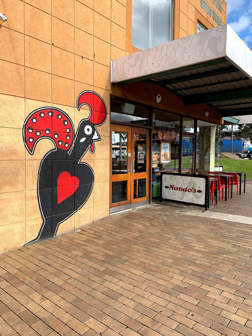 Nandos | 2/329 Main Rd E, St Albans VIC 3021, Australia | Phone: (03) 9366 5044