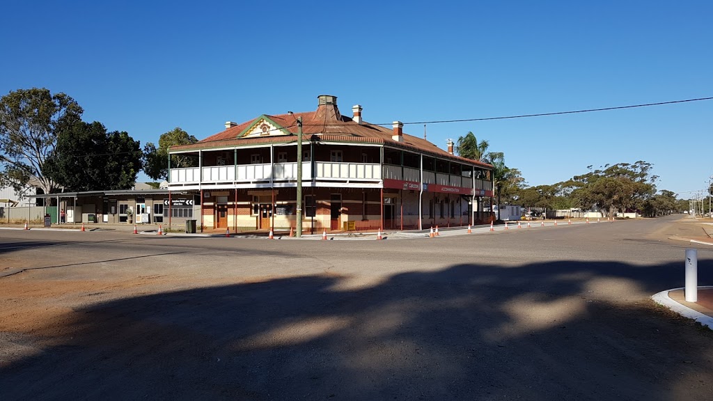 Junction Hotel Moora | restaurant | 123 Gardiner St, Moora WA 6510, Australia | 0896511177 OR +61 8 9651 1177