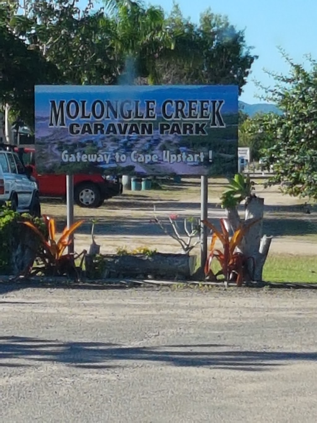 Molongle Creek Caravan Park | lodging | 573 Molongle Beach Rd, Gumlu QLD 4805, Australia | 0747848009 OR +61 7 4784 8009
