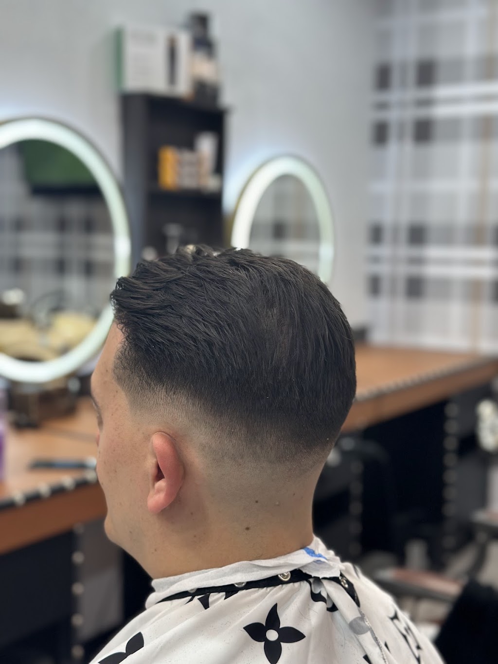 LIDN BARBERS | Winmalee Shopping Village, Unit 11 White Cross Rd, Winmalee NSW 2777, Australia | Phone: 0450 716 763