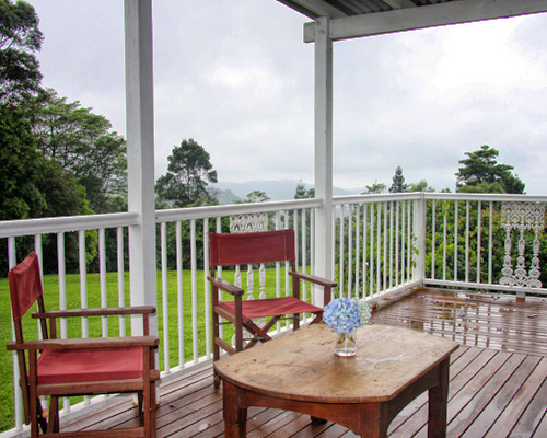 The Bails on Mountain View | lodging | 447 Mountain View Rd, Maleny QLD 4552, Australia | 0439716141 OR +61 439 716 141