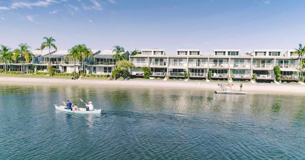 Driftwood - Villa on the Sound | lodging | Unit 3/9 Barbados Cres, Noosaville QLD 4566, Australia