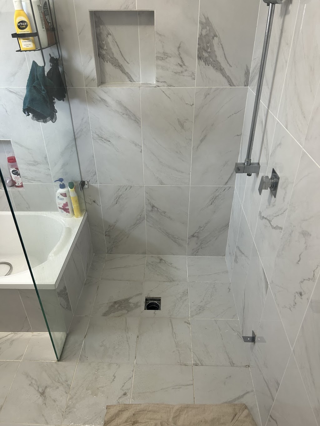 Liquid Barrier Shower Repair | Unit 3/51 Hilltop Pkwy, Tallwoods Village NSW 2430, Australia | Phone: 0429 938 163