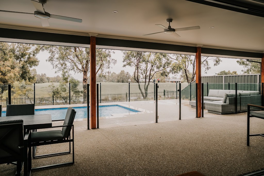 Getaway on the Green | 114 Robinsons Way, Yarrawonga VIC 3730, Australia | Phone: 0417 015 589