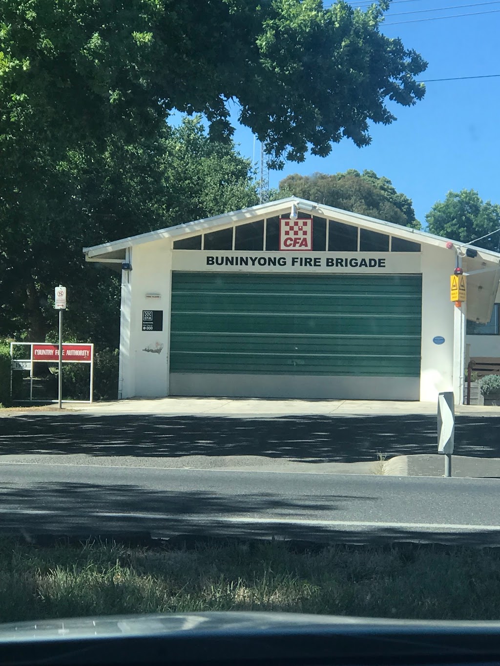 Buninyong Fire Station | fire station | 307 Learmonth St, Buninyong VIC 3357, Australia